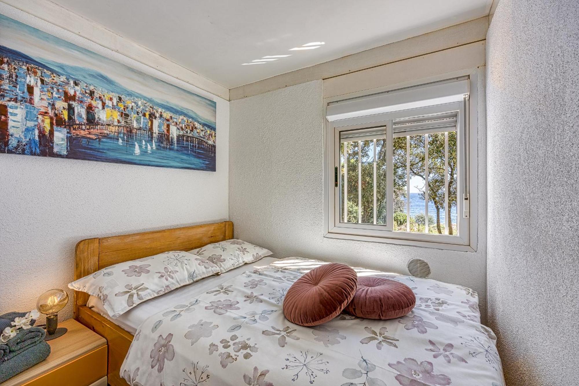 Cottage On The Kavran Beach Екстер'єр фото